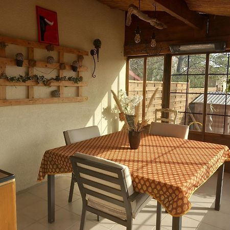 Les Coronilles Acomodação com café da manhã Beaucaire  Exterior foto