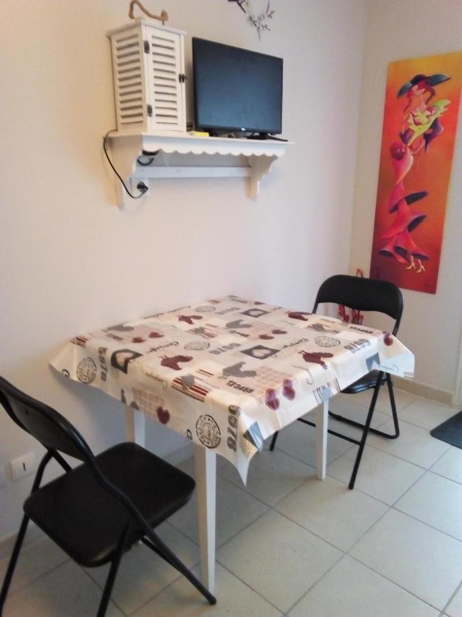 Les Coronilles Acomodação com café da manhã Beaucaire  Exterior foto