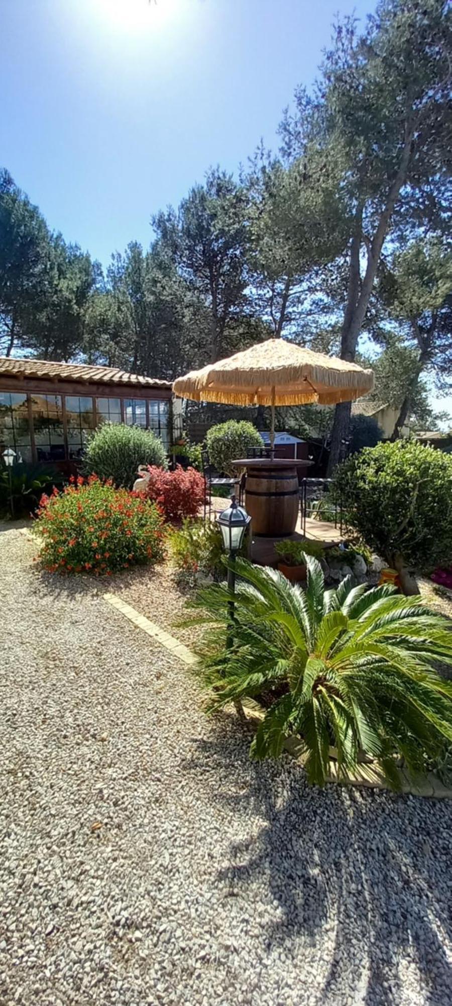 Les Coronilles Acomodação com café da manhã Beaucaire  Exterior foto